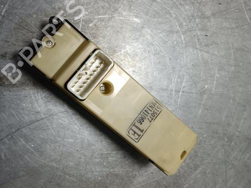 Left front window switch MITSUBISHI GRANDIS (NA_W) 2.0 DI-D (NA8W) | BP15490166I27 
