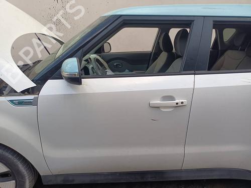 Used Left front door Left front door 39450816 39450816