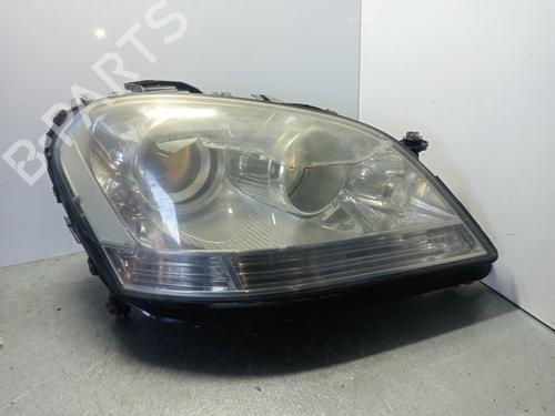 Used Right headlight MERCEDES-BENZ M-CLASS (W164) [2005-2012]  30932422