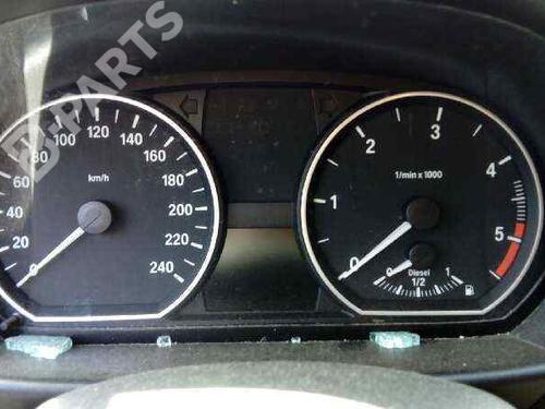 Used Instrument cluster BMW 1 (E87) 118 d (143 hp) 4229491