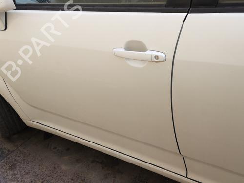 Used Left front door TOYOTA COROLLA Verso (ZER_, ZZE12_, R1_) 2.2 D-4D (AUR10_, AUR10R) (136 hp) 9838586