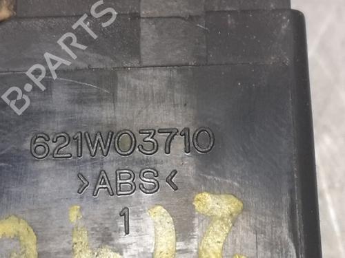 Right front window switch HYUNDAI TRAJET (FO) 2.0 CRDi | BP7845913I26 