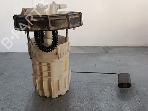 Used Fuel pump RENAULT KANGOO / GRAND KANGOO II (KW0/1_) 1.5 dCi (KW0C, KW2C, KW4C) (106 hp) 15239827