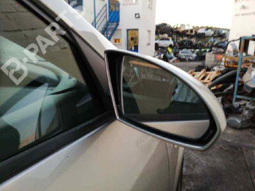 Rétroviseur droit NISSAN PRIMERA Hatchback (P12) 1.9 dCi (120 hp) 4943105