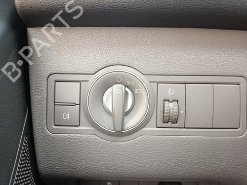 Used Headlight switch HYUNDAI H350 Van [2015-2025]  29715045