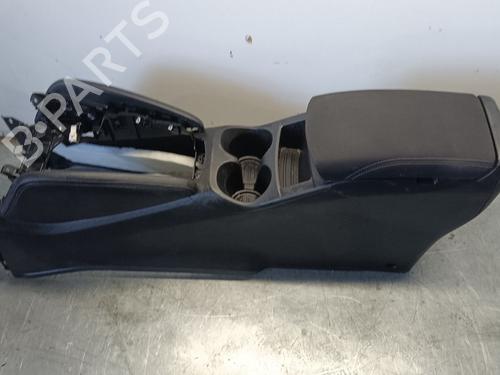 Used Armrest / Center console NISSAN QASHQAI II (J11, J11_) [2013-2025]  30151954