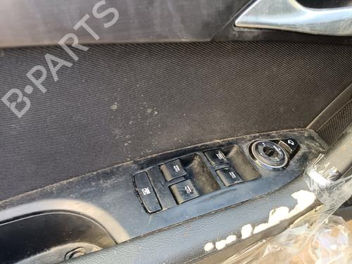 Left front window switch HYUNDAI i40 I (VF)  | BP29547267I27 
