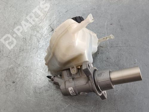 Used Brake master cylinder MERCEDES-BENZ C-CLASS (W205) C 220 BlueTEC / d (205.002, 205.004) (170 hp) 10326892
