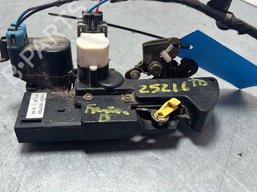 Used Front right lock OPEL FRONTERA B (U99) 2.2 DTI (6B_ZC, 6B_VF, 6B_66, 6B_76) (116 hp) 18665703