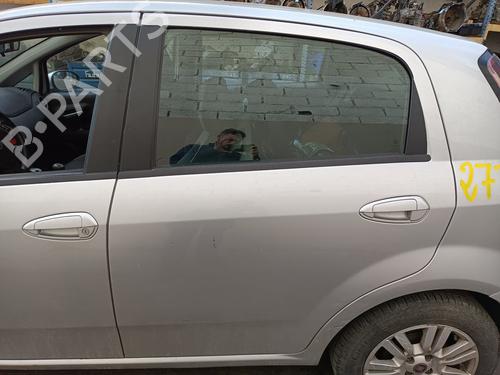 Used Left rear door Left rear door FIAT PUNTO EVO (199_) 1.3 D Multijet (199AXC1A, 199BXC1A, 199AXT1A, 199BXT1A) (75 hp) 34702504 34702504