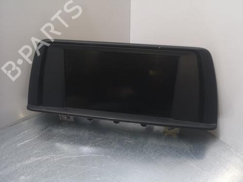 Used Display monitor BMW 3 Touring (F31) 318 d (143 hp) 15730134