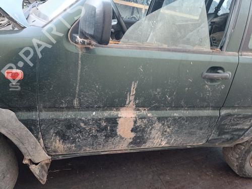 Used Left front door NISSAN TERRANO II (R20) 2.7 TDi 4WD (125 hp) 27616801