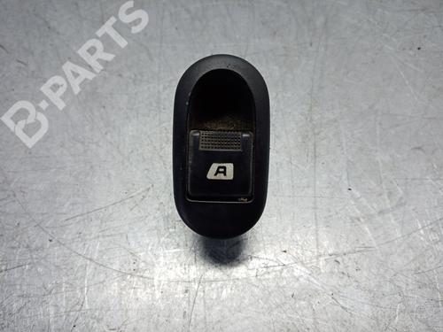 Used Right front window switch PEUGEOT 1007 (KM_) 1.4 HDi (68 hp) 4234393