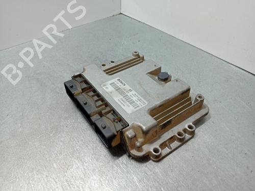 Centralina motore RENAULT SCÉNIC II (JM0/1_) [2003-2010]  31335117