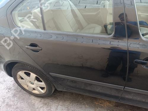 Porte arrière droite Porte arrière droite 30313850 30313850