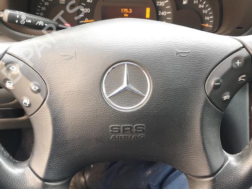 Used Driver airbag MERCEDES-BENZ C-CLASS (W203) C 240 (203.061) (170 hp) 9437652