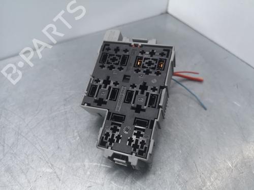 Used Fuse box VW TOUAREG (7LA, 7L6, 7L7) 3.0 V6 TDI (225 hp) 18537285