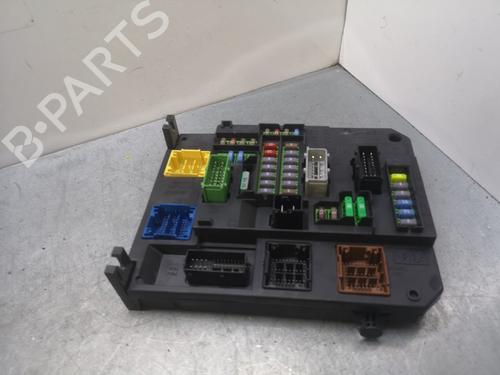 Used Fuse box PEUGEOT 508 I (8D_) 2.0 BlueHDi 150 (150 hp) 23533489