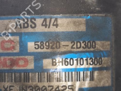 Used ABS pump HYUNDAI ELANTRA III Saloon (XD) 2.0 CRDi (113 hp) 13667995