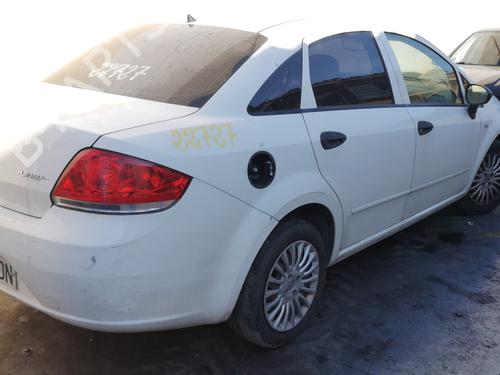 Engine control unit (ECU) FIAT LINEA (323_, 110_) 1.3 D Multijet (323AXB11, 323AXB1A) | BP9437397M57 