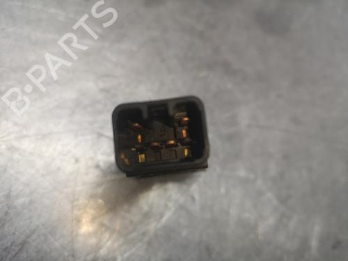 Switch KIA CARNIVAL II (GQ)  | BP13876645I30 