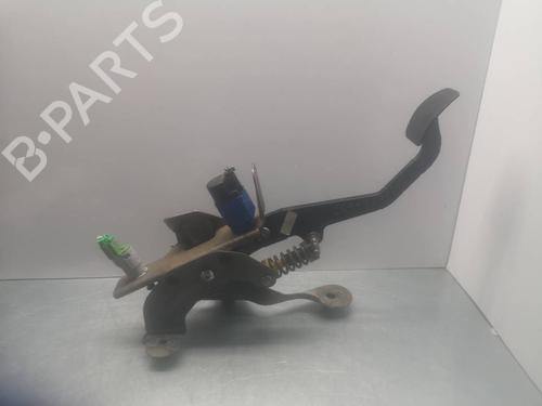 clutch-pedal-renault-captur-i-j5_-h5_-2013-38537850 main image