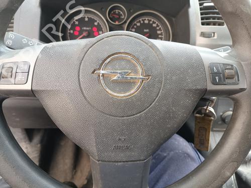 Used Driver airbag OPEL ZAFIRA / ZAFIRA FAMILY B (A05) 1.9 CDTI (M75) (120 hp) 13463343