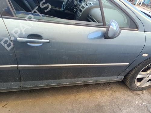 Dør højre fortil Dør højre fortil PEUGEOT 407 (6D_) 2.0 (6DRFNB, 6DRFNE) (136 hp) 37281765 37281765