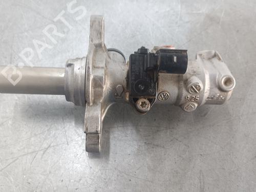 Used Brake master cylinder SKODA KAROQ (NU7, ND7) 1.6 TDI (115 hp) 17991555
