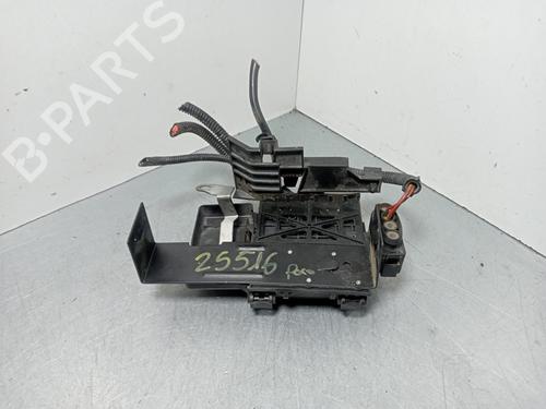 Used Fuse box VW POLO (6N2) [1999-2001]  22627514
