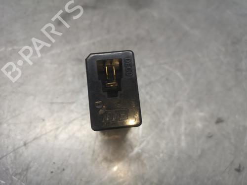 Switch HYUNDAI TRAJET (FO) 2.0 CRDi | BP13700361I30 