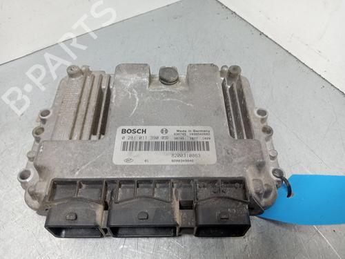 Used Engine control unit (ECU) RENAULT MEGANE II Saloon (LM0/1_) [2003-2025]  22568211