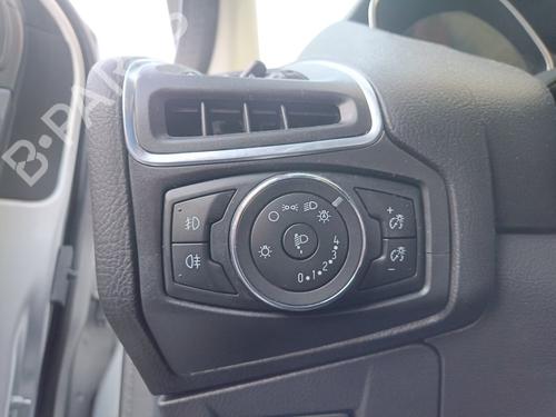 Used Headlight switch FORD FOCUS III 1.6 TDCi (115 hp) 15240941