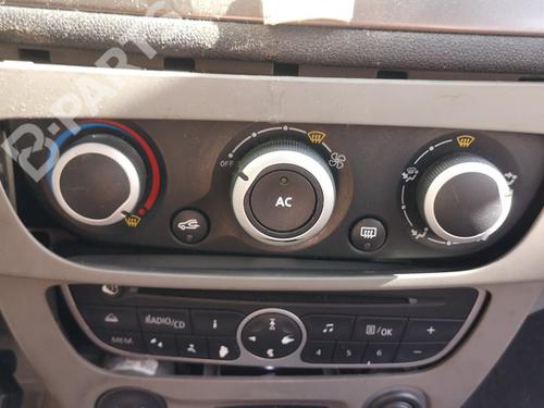 AC Styreenhet / Manøvreringsenhet RENAULT MEGANE III Hatchback (BZ0/1_, B3_) 1.5 dCi (BZ09, BZ0D, BZ1W, BZ29, BZ14) (110 hp) 9746882