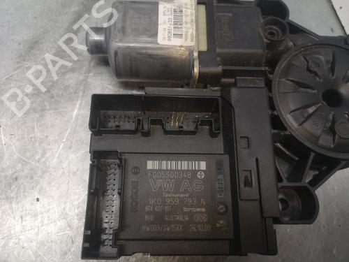 Left front window motor VW PASSAT B6 (3C2) 2.0 TDI | BP13749345E21 
