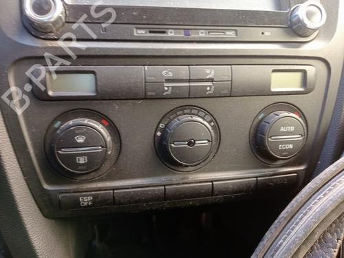 Used Climate control SKODA OCTAVIA II (1Z3) 2.0 TDI (140 hp) 28114126