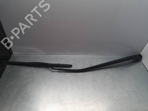 Used Front windshield wiper arm Front windshield wiper arm 37262153 37262153