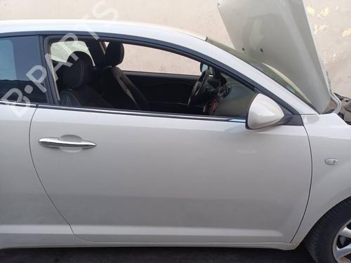 Used Right front door Right front door 38919602 38919602