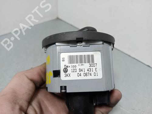 Headlight switch SKODA OCTAVIA II (1Z3) 2.0 TDI RS | BP18126935I24 