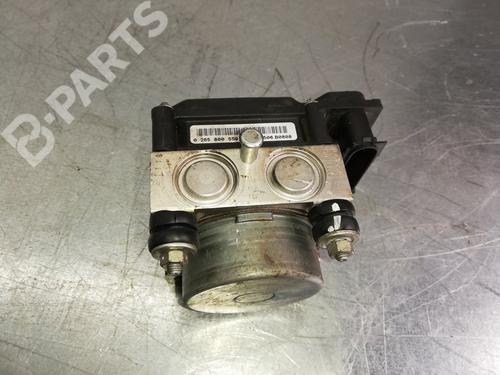 Used ABS pump RENAULT CLIO III (BR0/1, CR0/1) [2005-2014]  7547359