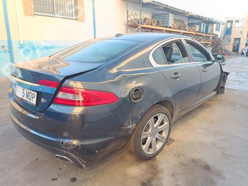 Third brake light JAGUAR XF I (X250) 3.0 D | BP19700759L11 
