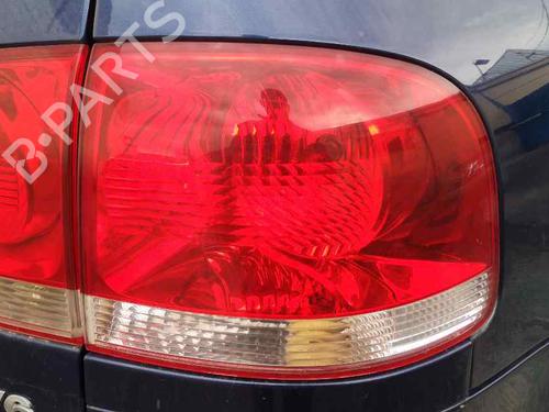 Used Right taillight VW TOUAREG (7LA, 7L6, 7L7) 3.2 V6 (220 hp) 8277106