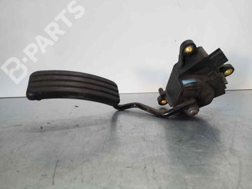Used Pedal RENAULT CLIO III (BR0/1, CR0/1) 1.5 dCi (BR17, CR17) (86 hp) 6656874