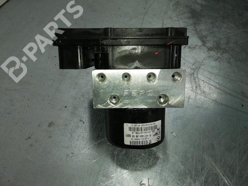 Used ABS pump MERCEDES-BENZ C-CLASS Coupe (CL203) C 180 Kompressor (203.746) (143 hp) 6657006