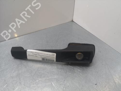 Used Front right exterior door handle MERCEDES-BENZ MB Van (W631) [1988-1996]  17192085