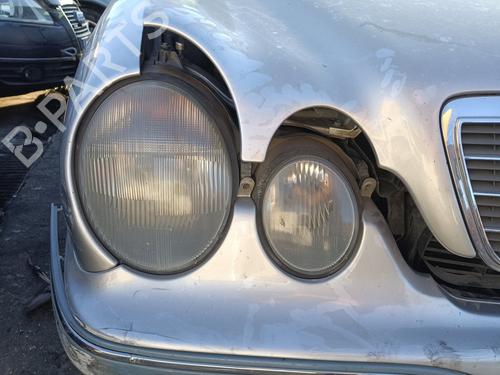 Used Right headlight MERCEDES-BENZ E-CLASS (W210) E 320 CDI (210.026) (197 hp) 18903188