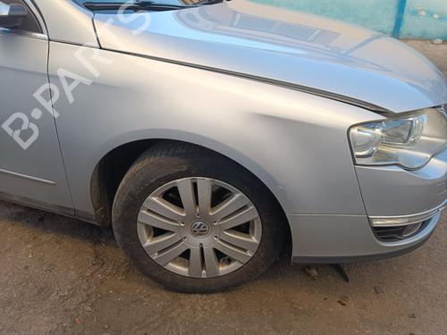 Used Right front fenders VW PASSAT B6 (3C2) [2005-2010]  24947699