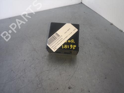 Used Electronic module TOYOTA YARIS (_P1_) 1.3 (SCP12_, SCP13_, SCP12R, SCP13R) (87 hp) 29532575