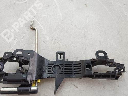 Klamka zewnętrzna drzwi przednich lewych TOYOTA YARIS (_P13_) 1.0 (KSP130_, KSP130) | BP10326946C128