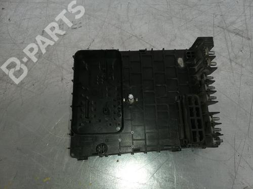 Fuse box VW PASSAT B6 (3C2) 1.9 TDI | BP9588365E1 